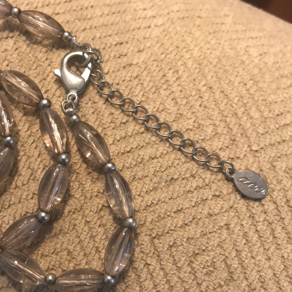 AE Gorgeous Glass Look Beaded Necklace - Picture 9 of 9